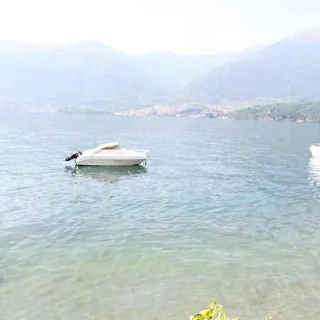 公寓 On The Lake 勒泽诺